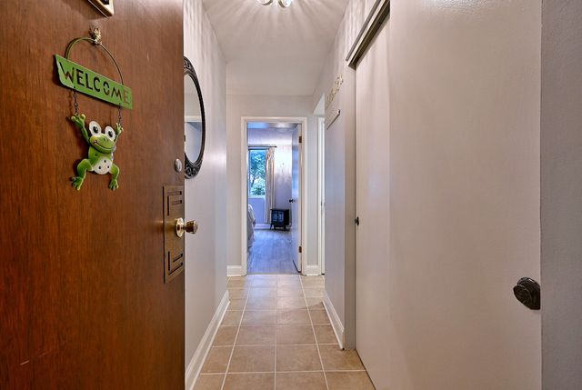 110 W Butterfield Road 309S, Elmhurst, IL 60126
