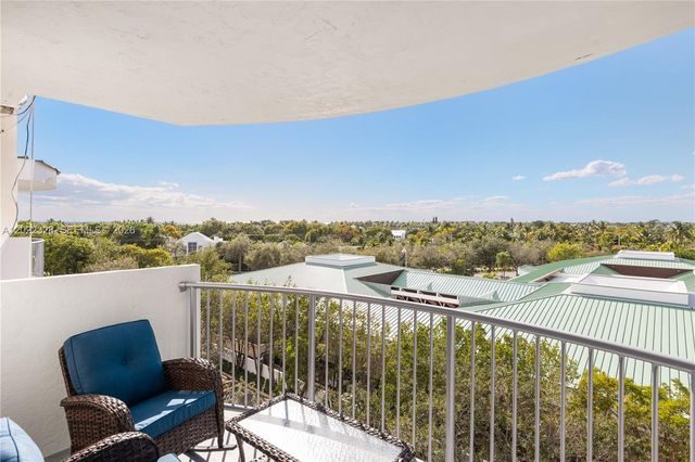 210 Sea View Drive 611, Key Biscayne, FL 33149