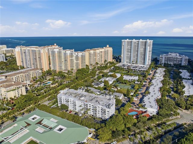 210 Sea View Drive 611, Key Biscayne, FL 33149