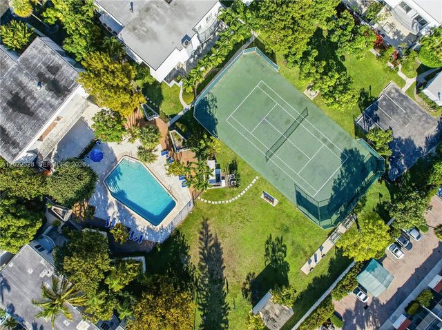 210 Sea View Drive 611, Key Biscayne, FL 33149