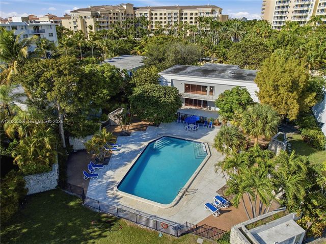 210 Sea View Drive 611, Key Biscayne, FL 33149