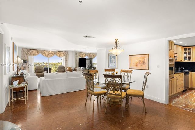 210 Sea View Drive 611, Key Biscayne, FL 33149