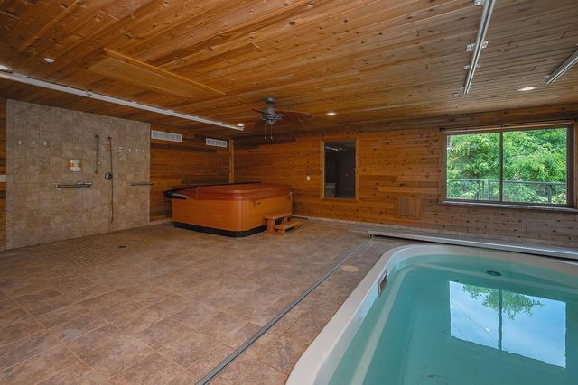 W303S10481 Sandy Beach ROAD, Mukwonago, WI 53149