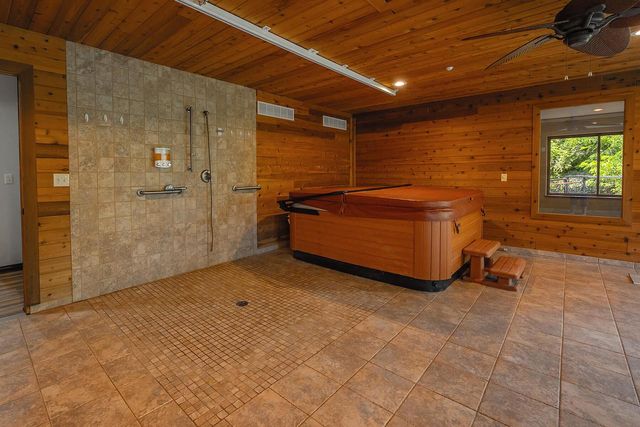 W303S10481 Sandy Beach ROAD, Mukwonago, WI 53149