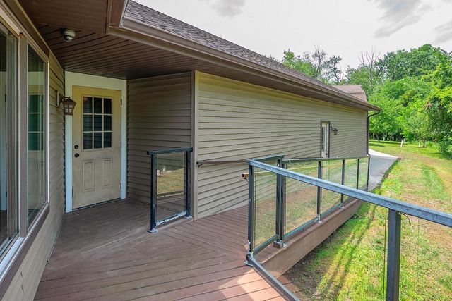 W303S10481 Sandy Beach ROAD, Mukwonago, WI 53149