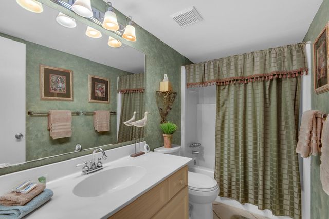 770 Sundial Court 400, Fort Walton Beach, FL 32548