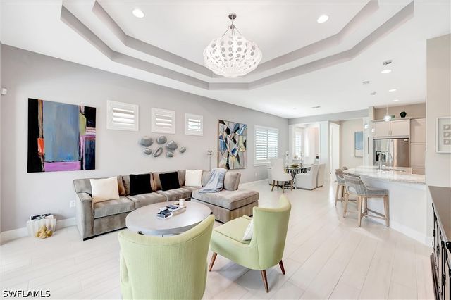 5743 Highbourne DR, Naples, FL 34113