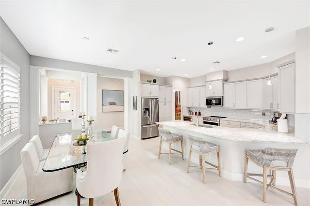 5743 Highbourne DR, Naples, FL 34113