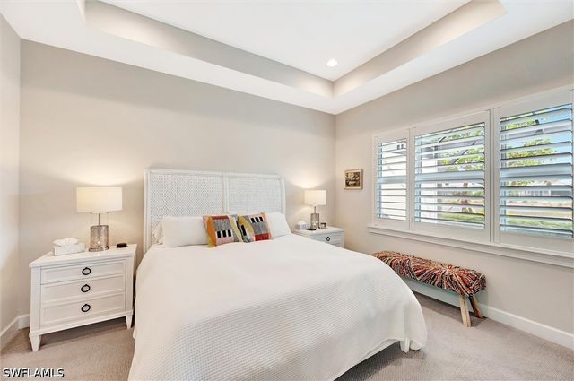 5743 Highbourne DR, Naples, FL 34113