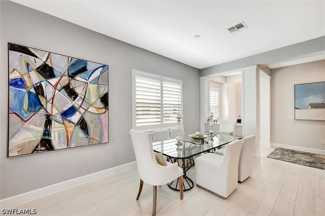 5743 Highbourne DR, Naples, FL 34113