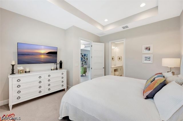 5743 Highbourne DR, Naples, FL 34113