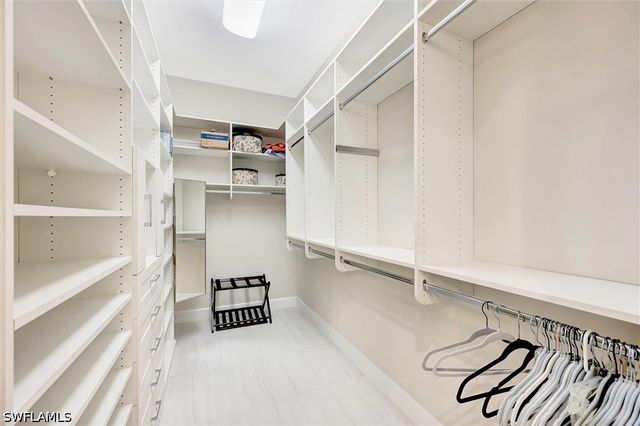 5743 Highbourne DR, Naples, FL 34113