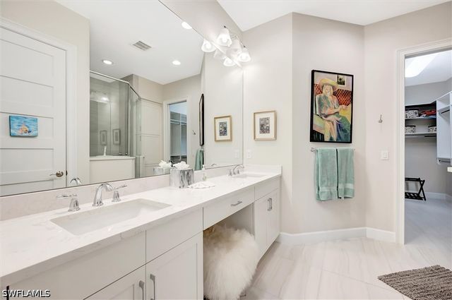 5743 Highbourne DR, Naples, FL 34113