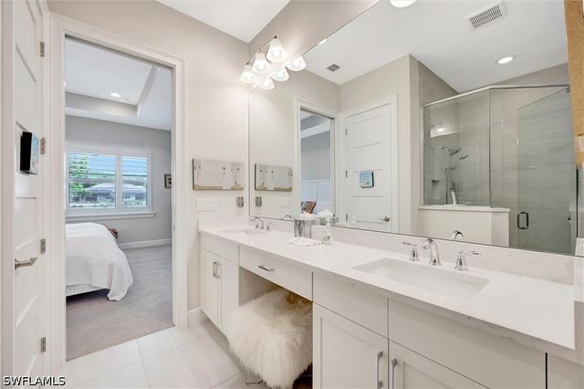 5743 Highbourne DR, Naples, FL 34113