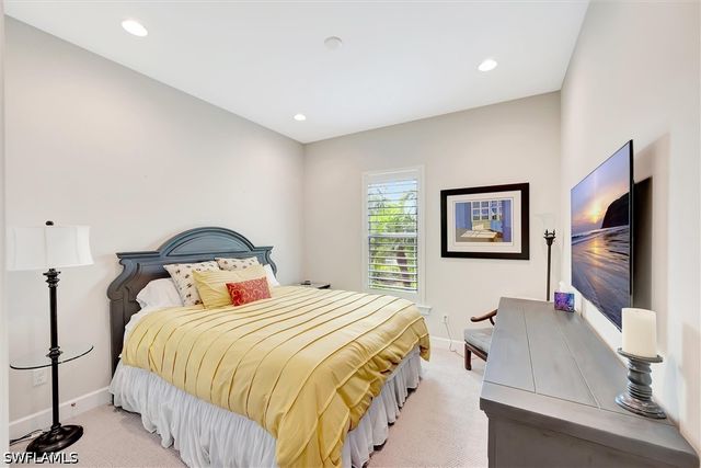 5743 Highbourne DR, Naples, FL 34113