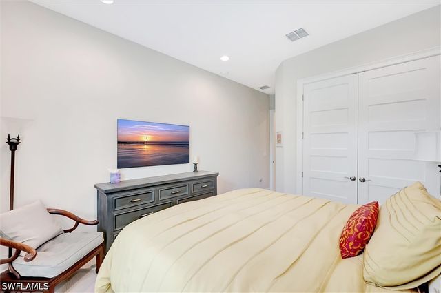 5743 Highbourne DR, Naples, FL 34113