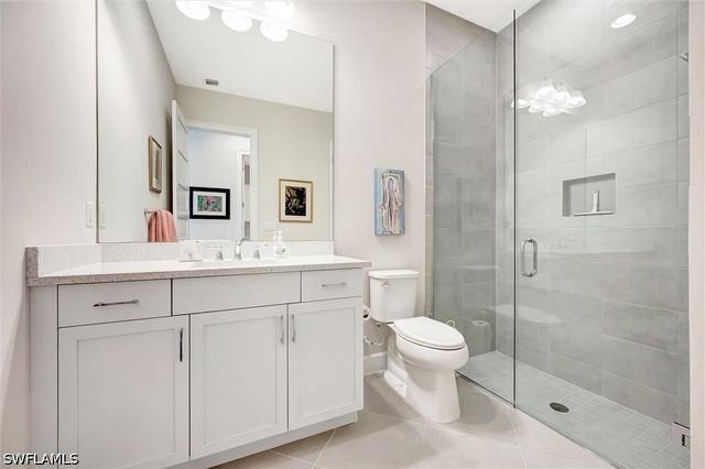 5743 Highbourne DR, Naples, FL 34113