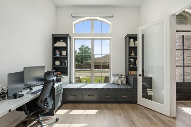 912 Rabbit Brush RD, Leander, TX 78641