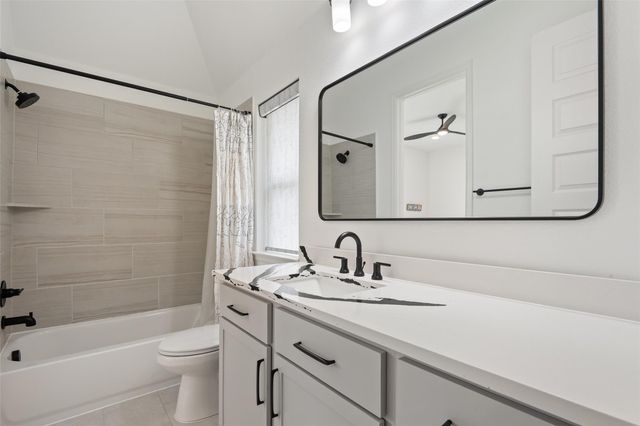912 Rabbit Brush RD, Leander, TX 78641