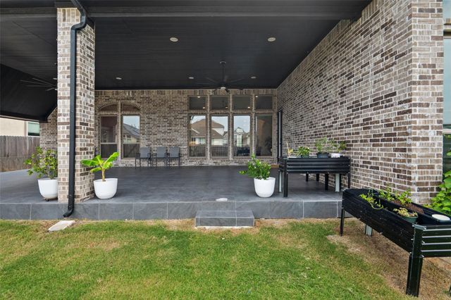 912 Rabbit Brush RD, Leander, TX 78641