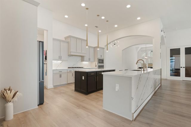 912 Rabbit Brush RD, Leander, TX 78641