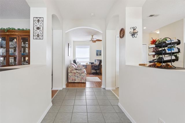 25239 CRANES ROOST CIRCLE, Leesburg, FL 34748