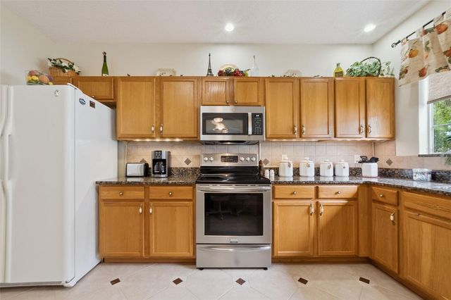 25239 CRANES ROOST CIRCLE, Leesburg, FL 34748