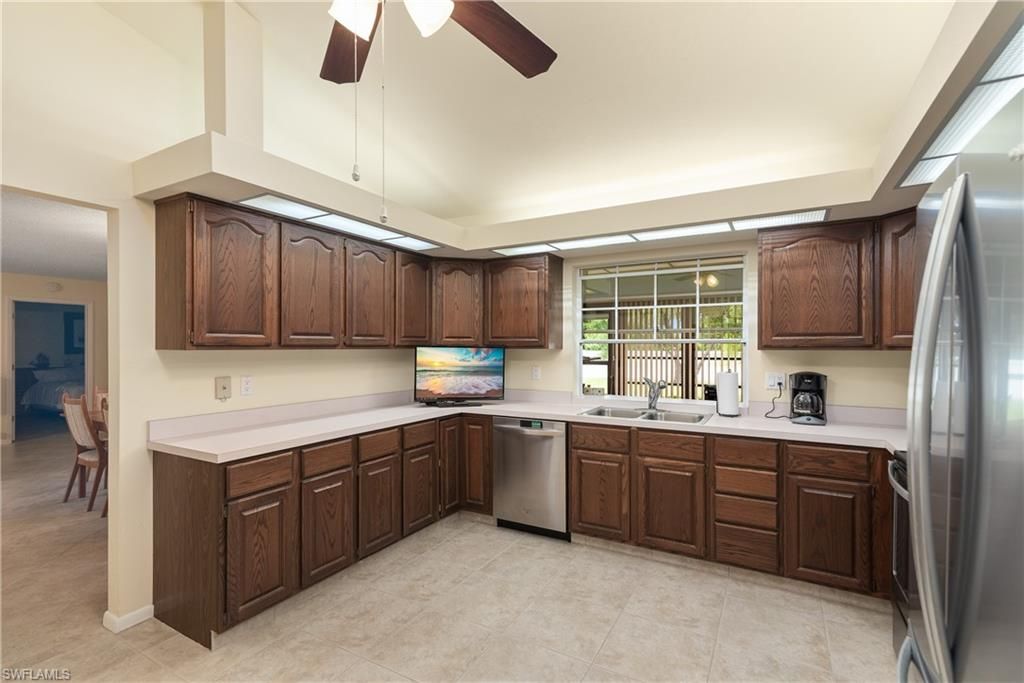 7086 W Brandywine CIR, FORT MYERS, FL 33919 — photo 3