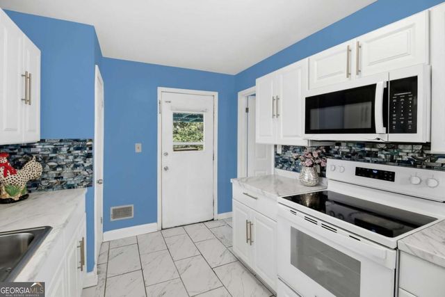 1101 Lloyd Drive, Forest Park, GA 30297