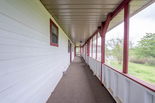 866 County Road 328, Thayer, MO 65791