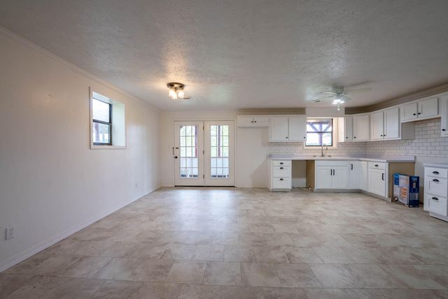 866 County Road 328, Thayer, MO 65791