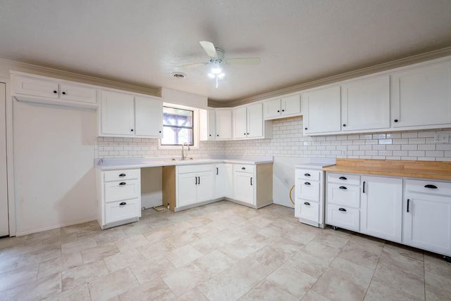 866 County Road 328, Thayer, MO 65791