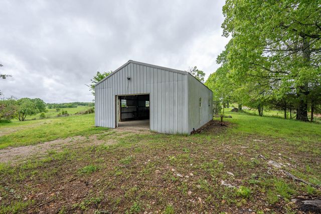 866 County Road 328, Thayer, MO 65791