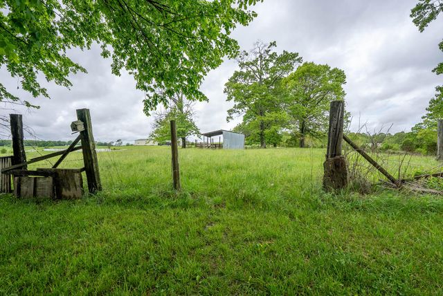866 County Road 328, Thayer, MO 65791