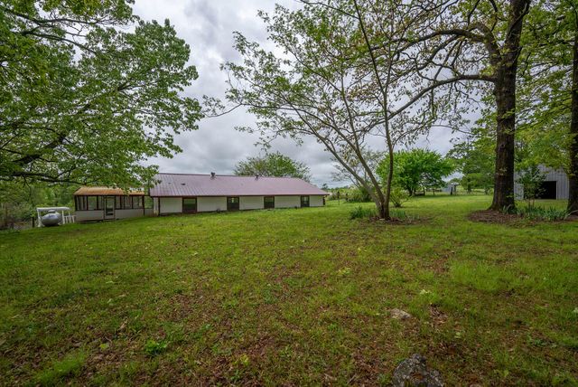866 County Road 328, Thayer, MO 65791