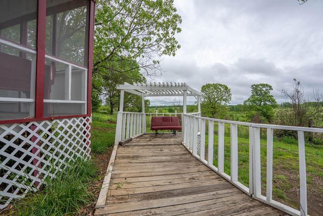 866 County Road 328, Thayer, MO 65791