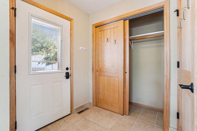 1661 Bush Avenue, Saint Paul, MN 55106