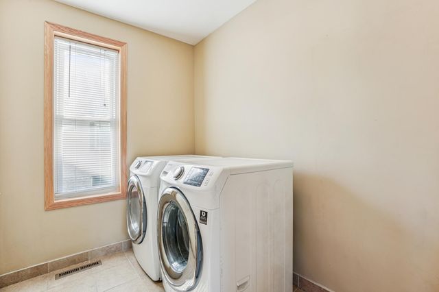 1661 Bush Avenue, Saint Paul, MN 55106