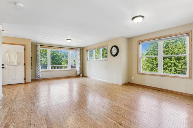 1661 Bush Avenue, Saint Paul, MN 55106