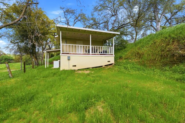40709 Old Three Rivers Road, Three Rivers, CA 93271