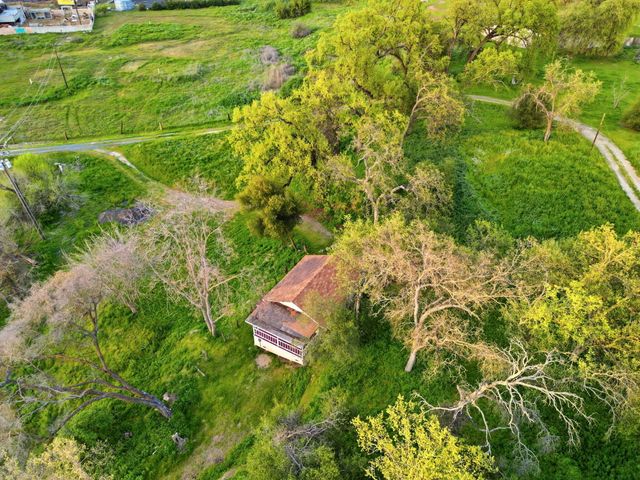 40709 Old Three Rivers Road, Three Rivers, CA 93271