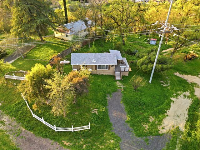 40709 Old Three Rivers Road, Three Rivers, CA 93271