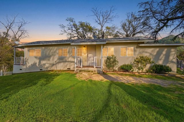 40709 Old Three Rivers Road, Three Rivers, CA 93271