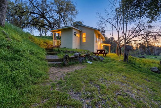 40709 Old Three Rivers Road, Three Rivers, CA 93271