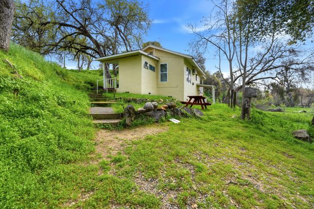 40709 Old Three Rivers Road, Three Rivers, CA 93271