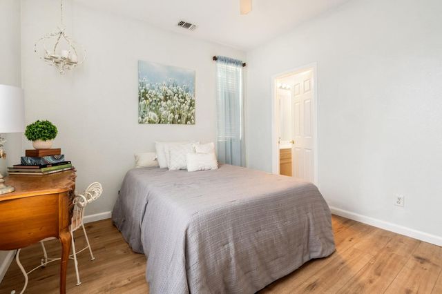 28 Crystalwood Cir, Lincoln, CA 95648