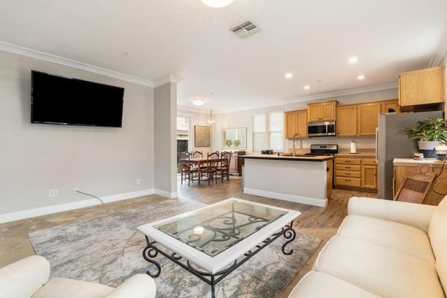 28 Crystalwood Cir, Lincoln, CA 95648