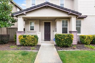 28 Crystalwood Cir, Lincoln, CA 95648