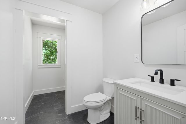 502 4th Avenue, Jonesborough, TN 37659