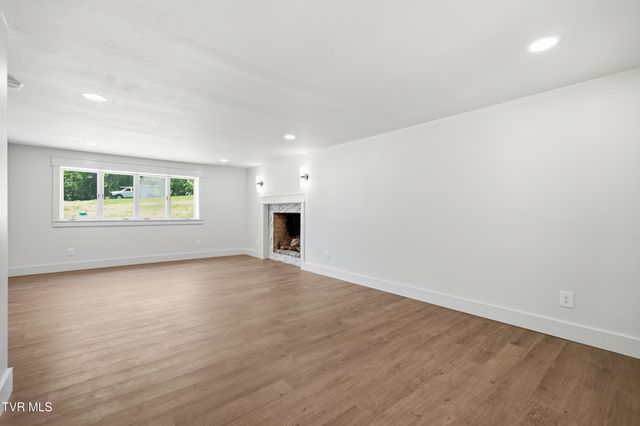 502 4th Avenue, Jonesborough, TN 37659